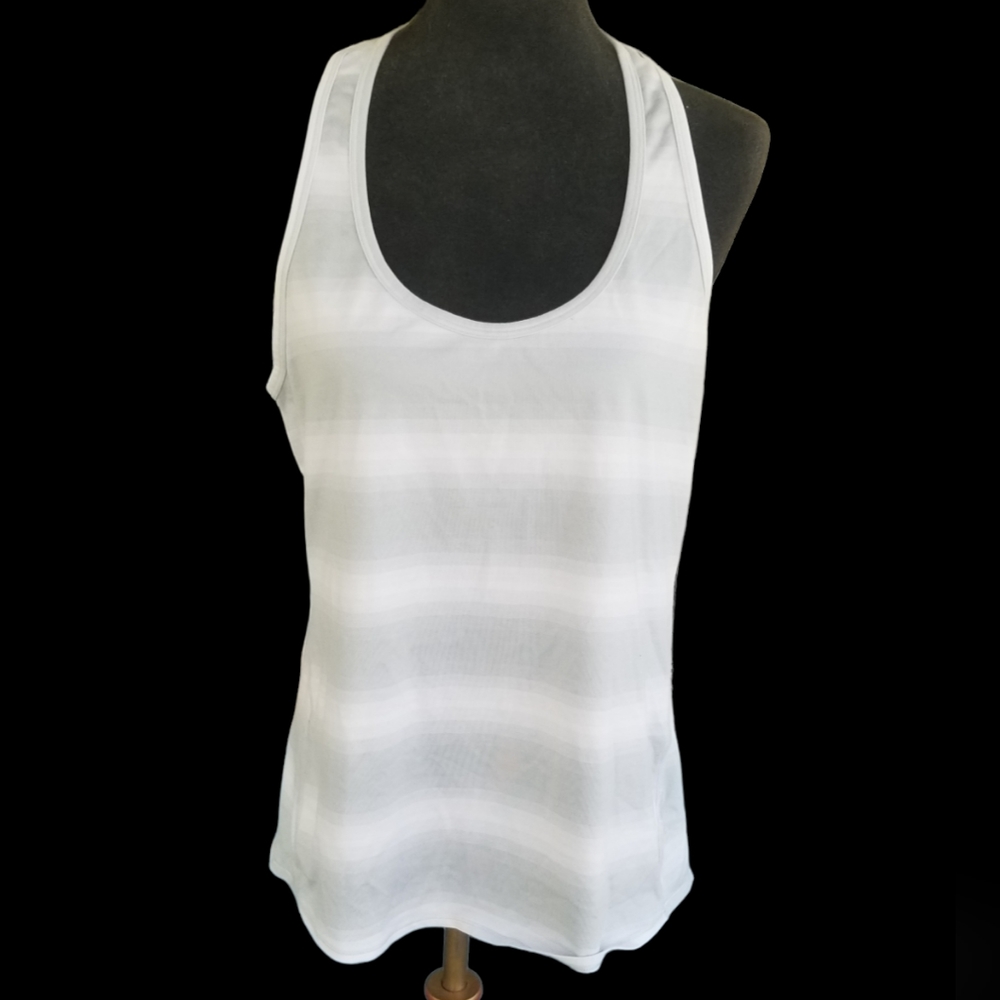 Athleta tank for women, size XL in EUC